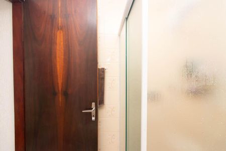 Casa à venda com 189m², 3 quartos e 2 vagas Casa à venda com 189m², 3 quartos e 2 vagasBanheiro/Suite