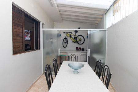 Casa à venda com 189m², 3 quartos e 2 vagas Casa à venda com 189m², 3 quartos e 2 vagasCopa/Cozinha 2