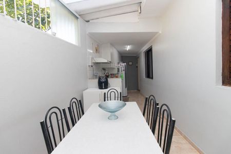 Casa à venda com 189m², 3 quartos e 2 vagas Casa à venda com 189m², 3 quartos e 2 vagasCopa/Cozinha 2