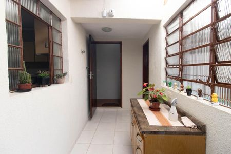 Casa à venda com 189m², 3 quartos e 2 vagas Casa à venda com 189m², 3 quartos e 2 vagasCorredor Externo