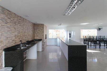 Apartamento à venda com 42m², 2 quartos e 1 vaga Apartamento à venda com 42m², 2 quartos e 1 vagaÁrea comum - Salão de festas
