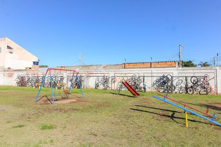 Apartamento à venda com 42m², 2 quartos e 1 vaga Apartamento à venda com 42m², 2 quartos e 1 vagaÁrea comum - Playground