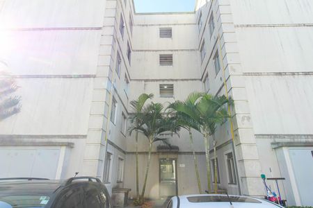 Apartamento à venda com 42m², 2 quartos e 1 vaga Apartamento à venda com 42m², 2 quartos e 1 vagaFachada do bloco