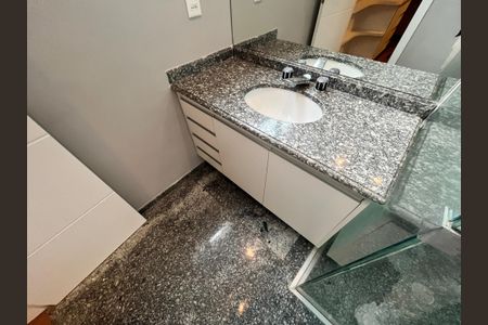 Apartamento à venda com 387m², 5 quartos e 4 vagasBanheiro da Suíte 