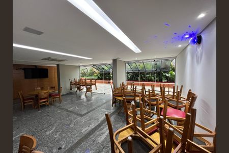 Apartamento à venda com 387m², 5 quartos e 4 vagasÁrea comum - Salão de festas