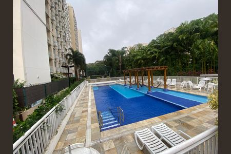 Apartamento para alugar com 67m², 3 quartos e 1 vaga Apartamento para alugar com 67m², 3 quartos e 1 vagaÁrea comum - Piscina