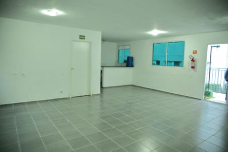 Apartamento à venda com 40m², 2 quartos e sem vagaÁrea comum