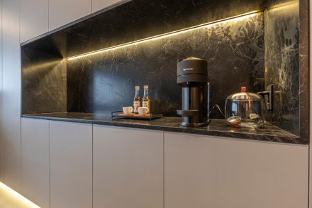 Apartamento à venda com 130m², 3 quartos e 3 vagas Apartamento à venda com 130m², 3 quartos e 3 vagasSala