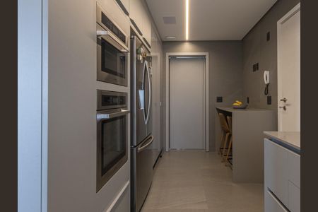 Apartamento à venda com 130m², 3 quartos e 3 vagas Apartamento à venda com 130m², 3 quartos e 3 vagasCozinha