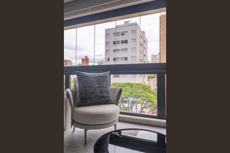 Apartamento à venda com 130m², 3 quartos e 3 vagas Apartamento à venda com 130m², 3 quartos e 3 vagasSala