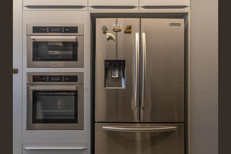 Apartamento à venda com 130m², 3 quartos e 3 vagas Apartamento à venda com 130m², 3 quartos e 3 vagasCozinha