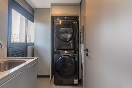 Apartamento à venda com 130m², 3 quartos e 3 vagas Apartamento à venda com 130m², 3 quartos e 3 vagasÁrea de Serviço