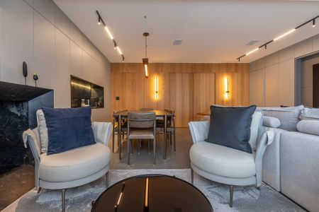 Apartamento à venda com 130m², 3 quartos e 3 vagas Apartamento à venda com 130m², 3 quartos e 3 vagasSala