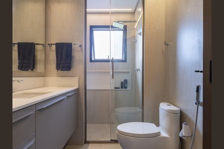 Apartamento à venda com 130m², 3 quartos e 3 vagas Apartamento à venda com 130m², 3 quartos e 3 vagasBanheiro da Suíte 1