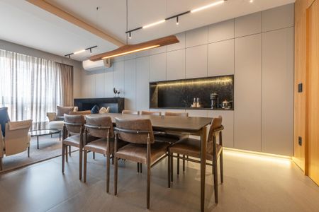 Apartamento à venda com 130m², 3 quartos e 3 vagas Apartamento à venda com 130m², 3 quartos e 3 vagasSala