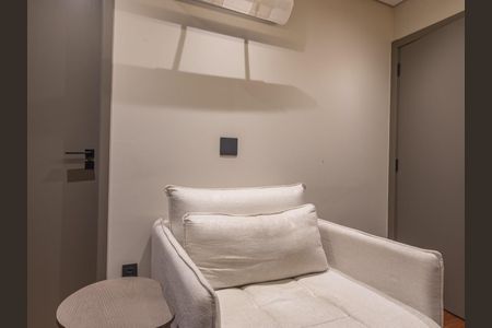 Apartamento à venda com 130m², 3 quartos e 3 vagas Apartamento à venda com 130m², 3 quartos e 3 vagasSuíte 3 - Escritório