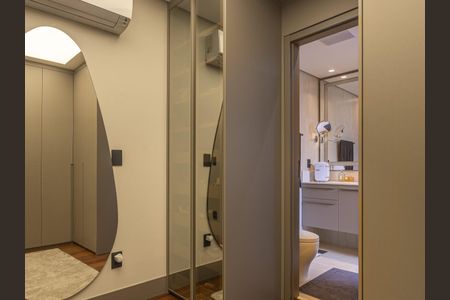 Apartamento à venda com 130m², 3 quartos e 3 vagas Apartamento à venda com 130m², 3 quartos e 3 vagasSuíte 2 - Closet