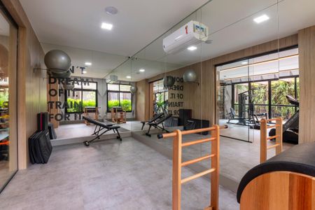 Apartamento à venda com 130m², 3 quartos e 3 vagas Apartamento à venda com 130m², 3 quartos e 3 vagasÁrea comum - Academia