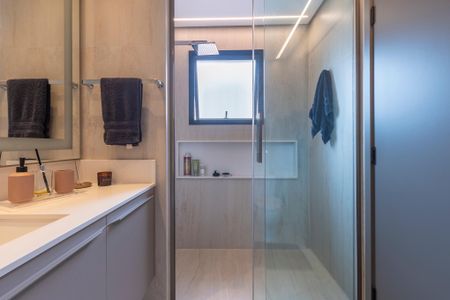 Apartamento à venda com 130m², 3 quartos e 3 vagas Apartamento à venda com 130m², 3 quartos e 3 vagasBanheiro da Suíte 2