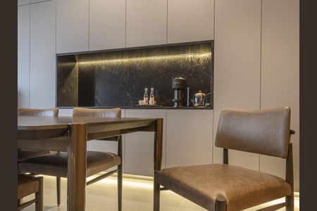 Apartamento à venda com 130m², 3 quartos e 3 vagas Apartamento à venda com 130m², 3 quartos e 3 vagasSala