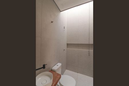 Casa de condomínio à venda com 260m², 3 quartos e 8 vagas Casa de condomínio à venda com 260m², 3 quartos e 8 vagasBanheiro