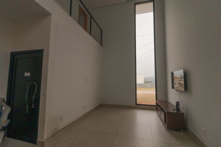 Casa de condomínio à venda com 260m², 3 quartos e 8 vagas Casa de condomínio à venda com 260m², 3 quartos e 8 vagasSala