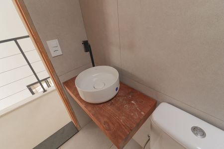 Casa de condomínio à venda com 260m², 3 quartos e 8 vagas Casa de condomínio à venda com 260m², 3 quartos e 8 vagasBanheiro