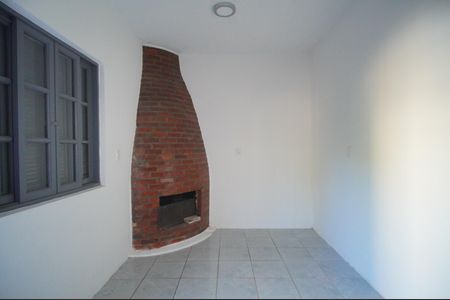 Casa à venda com 89m², 2 quartos e 1 vagaSala