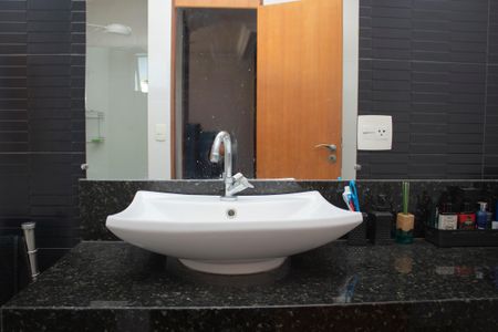 Apartamento à venda com 372m², 5 quartos e 2 vagasBanheiro