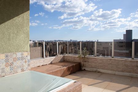 Apartamento à venda com 372m², 5 quartos e 2 vagasCobertura