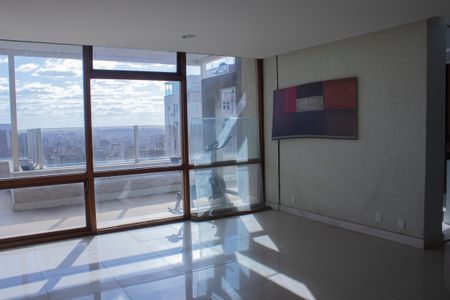 Apartamento à venda com 372m², 5 quartos e 2 vagasSala 2