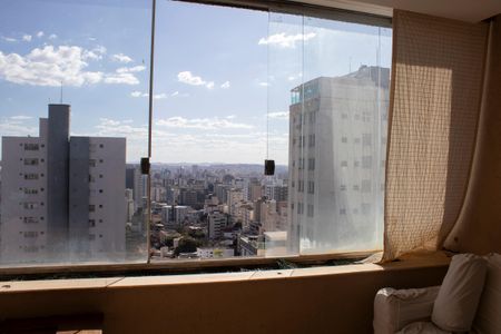 Apartamento à venda com 372m², 5 quartos e 2 vagasVaranda