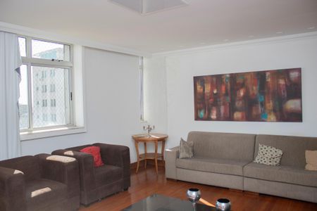 Apartamento à venda com 372m², 5 quartos e 2 vagasSala1