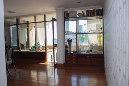 Apartamento à venda com 372m², 5 quartos e 2 vagasSala1