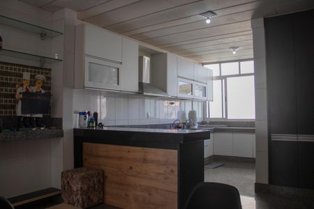 Apartamento à venda com 372m², 5 quartos e 2 vagasCozinha