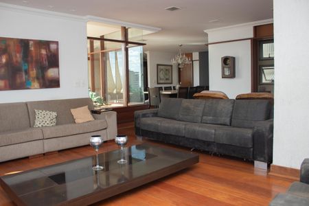 Apartamento à venda com 372m², 5 quartos e 2 vagasSala1