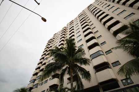 Apartamento para alugar com 64m², 1 quarto e 1 vagaFachada