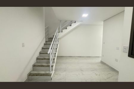 Apartamento à venda com 109m², 2 quartos e 1 vaga Apartamento à venda com 109m², 2 quartos e 1 vagaSala