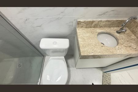Apartamento à venda com 109m², 2 quartos e 1 vaga Apartamento à venda com 109m², 2 quartos e 1 vagaBanheiro da Suíte