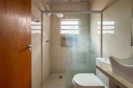 Casa para alugar com 120m², 3 quartos e 2 vagas Casa para alugar com 120m², 3 quartos e 2 vagasBanheiro