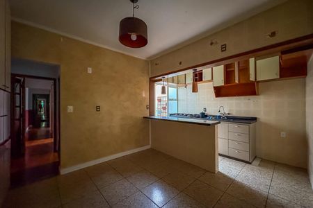 Casa para alugar com 120m², 3 quartos e 2 vagas Casa para alugar com 120m², 3 quartos e 2 vagasCozinha