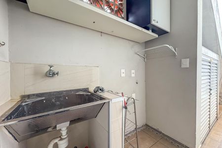Casa para alugar com 120m², 3 quartos e 2 vagas Casa para alugar com 120m², 3 quartos e 2 vagasÁrea de Serviço