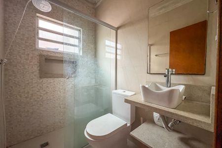 Casa para alugar com 120m², 3 quartos e 2 vagas Casa para alugar com 120m², 3 quartos e 2 vagasBanheiro