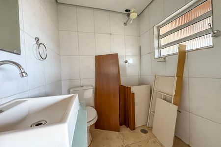 Casa para alugar com 120m², 3 quartos e 2 vagas Casa para alugar com 120m², 3 quartos e 2 vagasBanheiro de Serviço