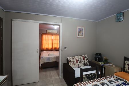 Casa à venda com 30m², 1 quarto e sem vagaSala