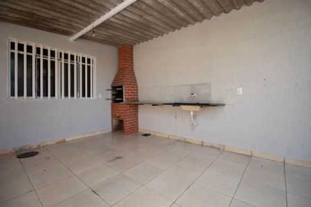 Casa de condomínio para alugar com 210m², 3 quartos e sem vagaChurrasqueira