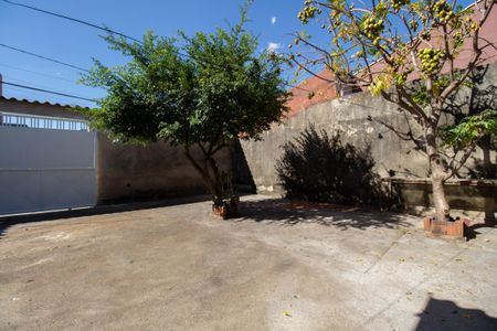 Casa de condomínio para alugar com 210m², 3 quartos e sem vagaQuintal