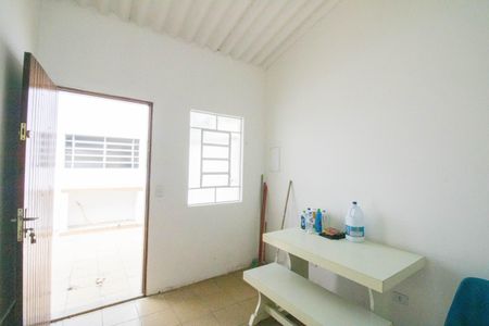 Casa para alugar com 90m², 2 quartos e 2 vagas Casa para alugar com 90m², 2 quartos e 2 vagasQuarto de Serviço 1