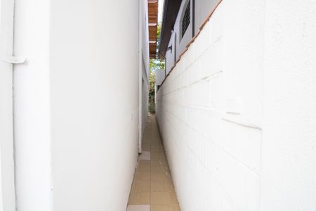 Casa para alugar com 90m², 2 quartos e 2 vagas Casa para alugar com 90m², 2 quartos e 2 vagasCorredor