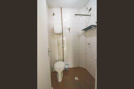 Casa para alugar com 90m², 2 quartos e 2 vagas Casa para alugar com 90m², 2 quartos e 2 vagasBanheiro de serviço